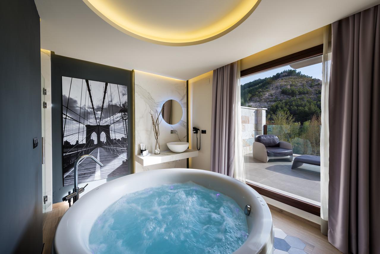 King Suite Spa Bath,649627722:JPEG